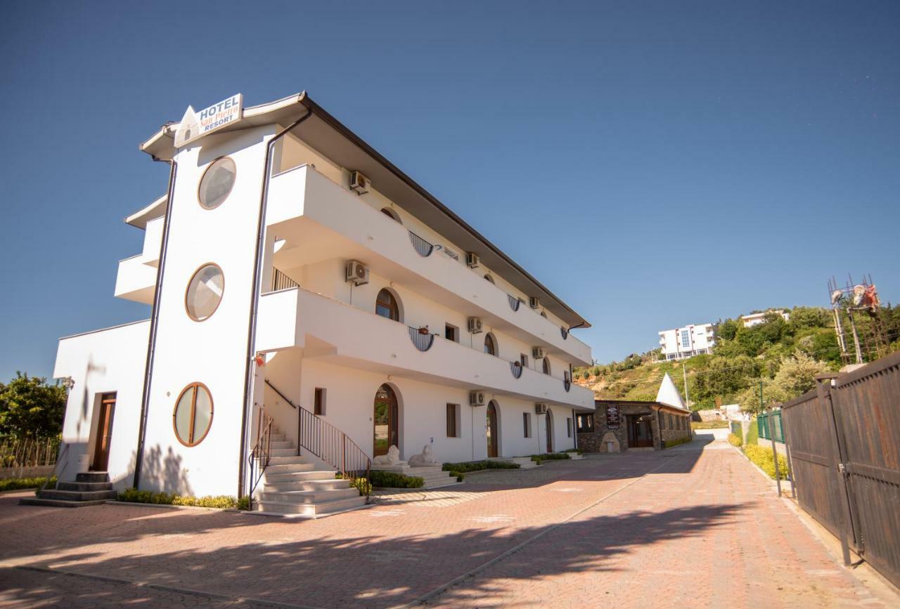Hotel San Pietro Martin Fushe-Drac Exteriör bild